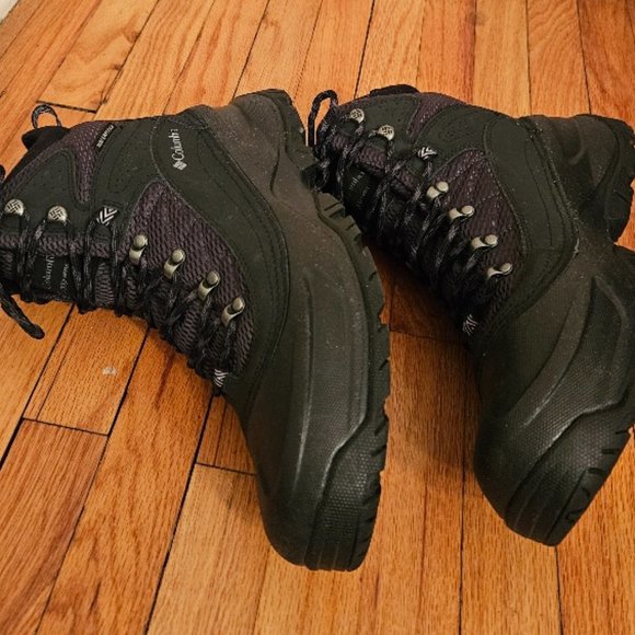 PERFECT CONDITION: Men's Columbia Snowcross Winter boots size 11 - Picture 2 of 9